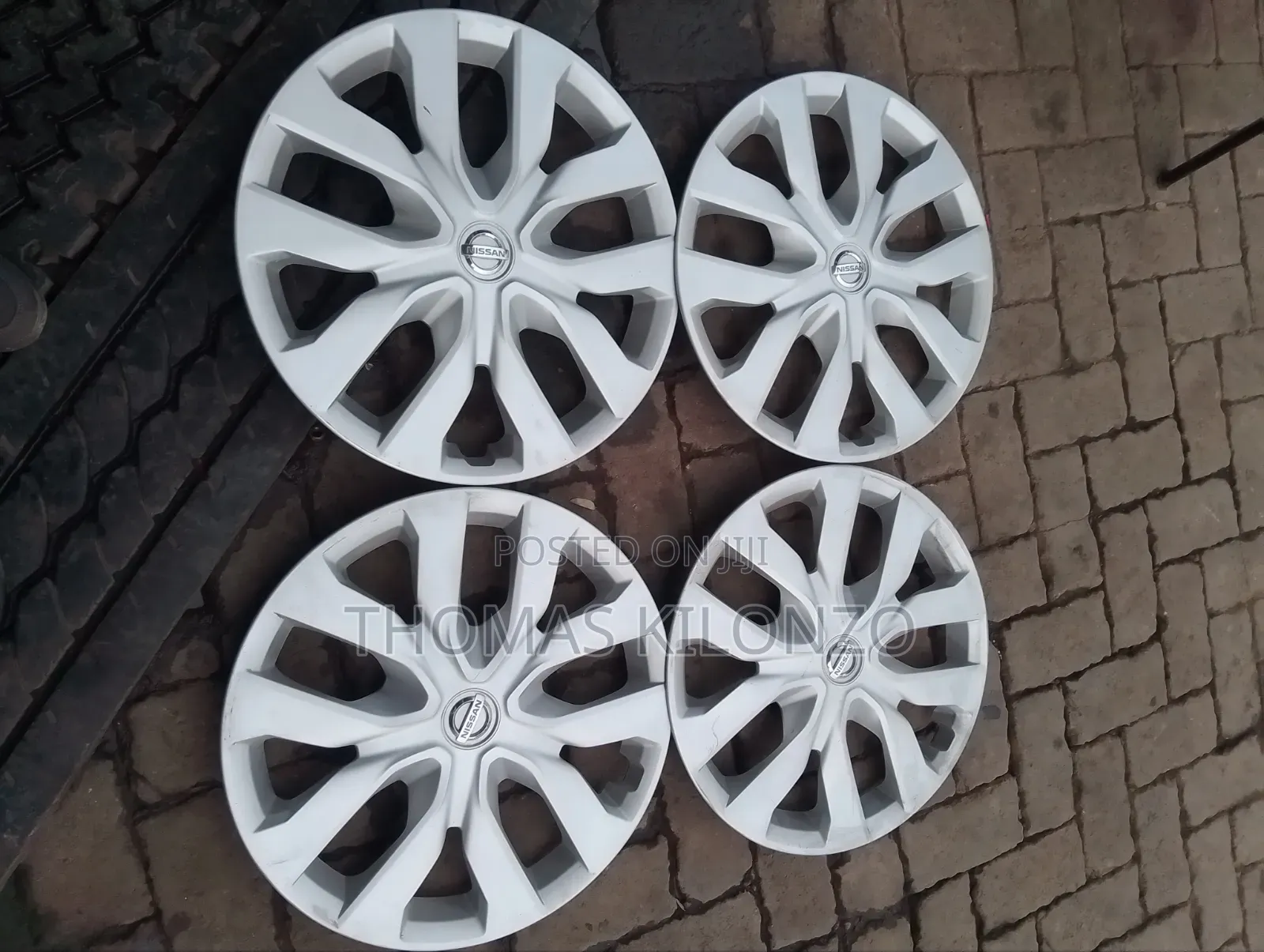 Size 17 Nissan Wheel Cap