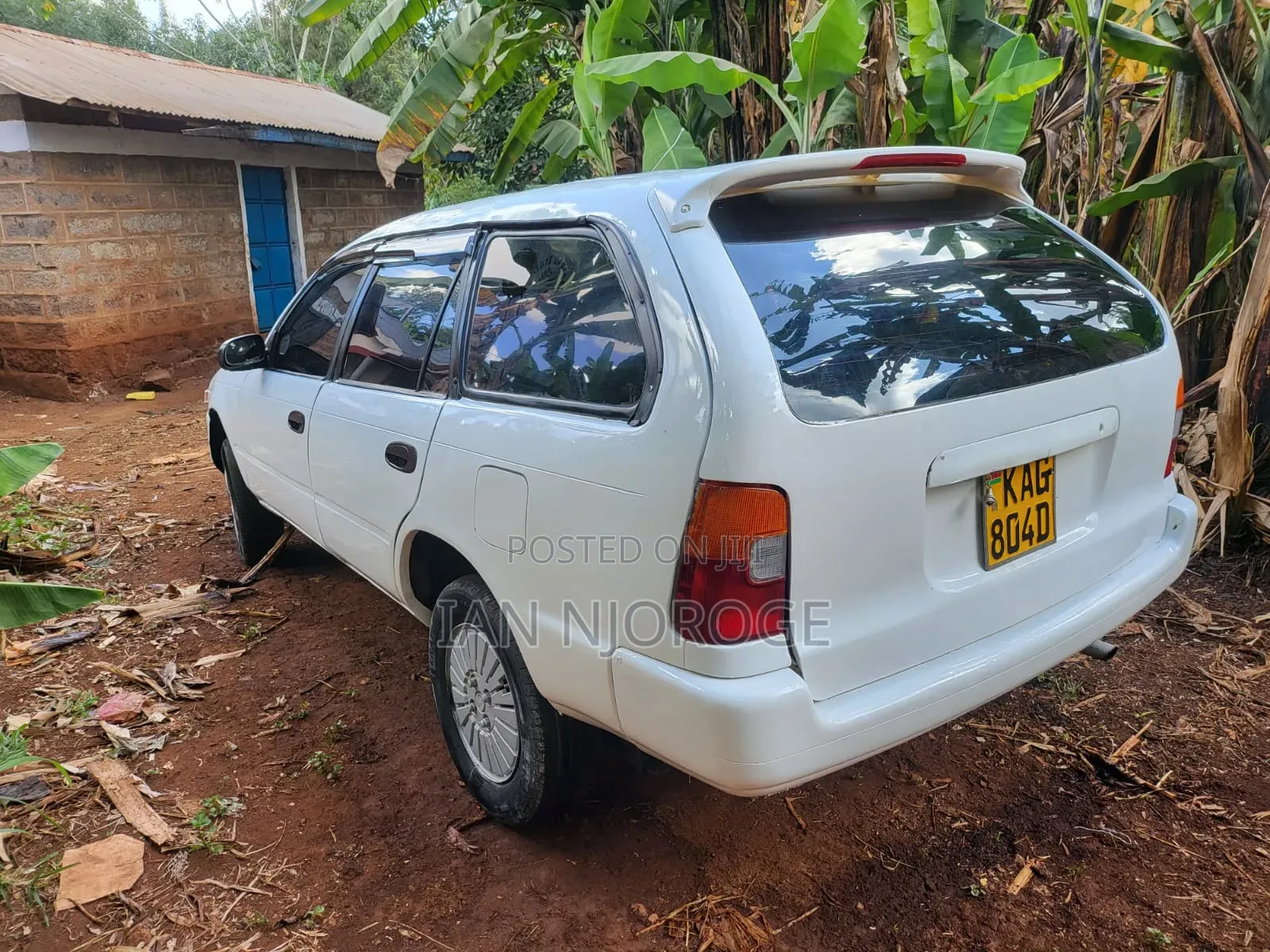 Toyota Corolla 1995 White
