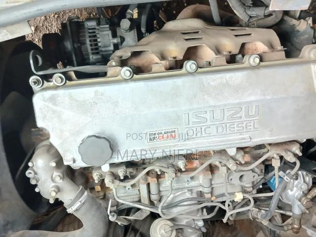 Isuzu NQR 2015 White - thumbnail 4