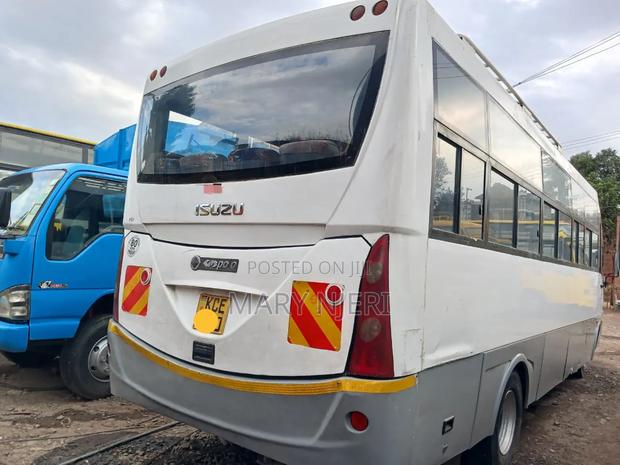 Isuzu NQR 2015 White - thumbnail 13