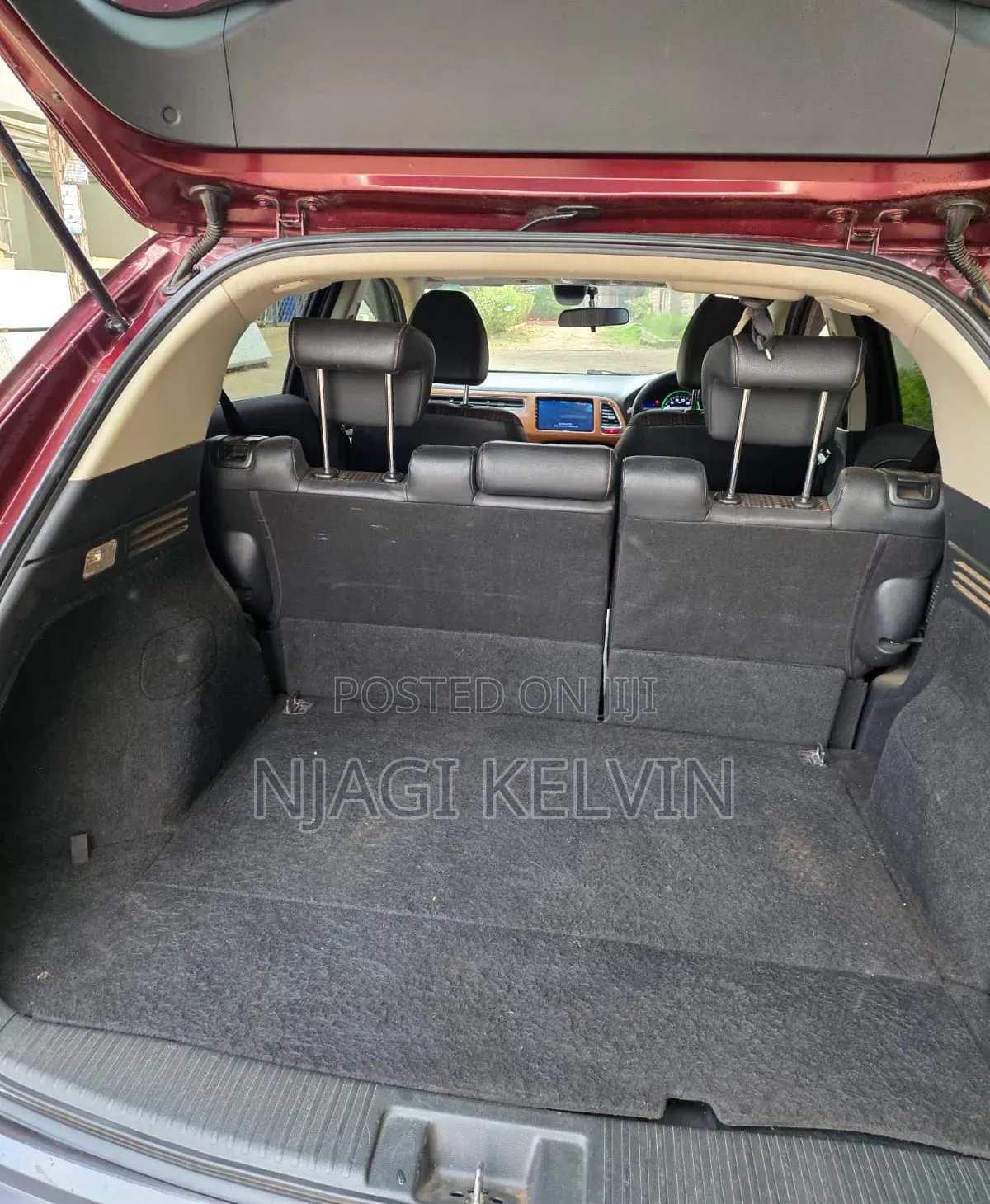 Honda Vezel 1.5 Hybrid 4WD 2014 Maroon