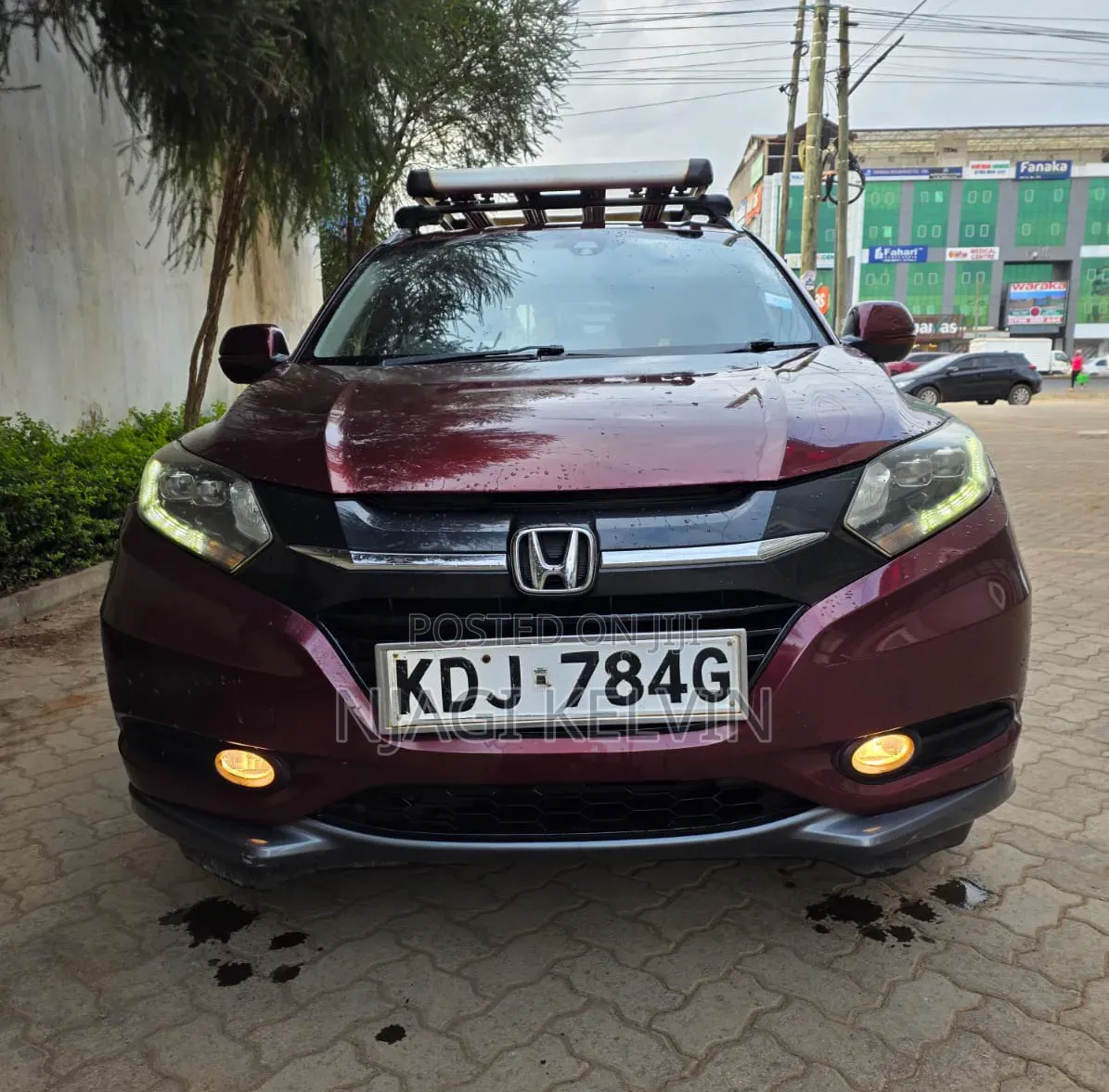 Honda Vezel 1.5 Hybrid 4WD 2014 Maroon