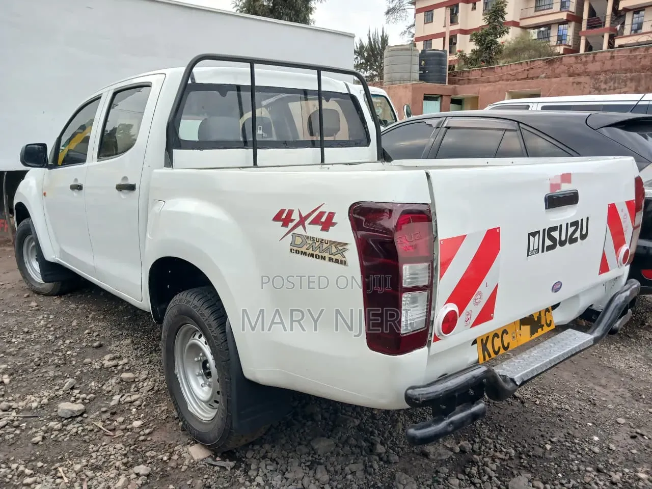 Isuzu D-MAX 2014 White