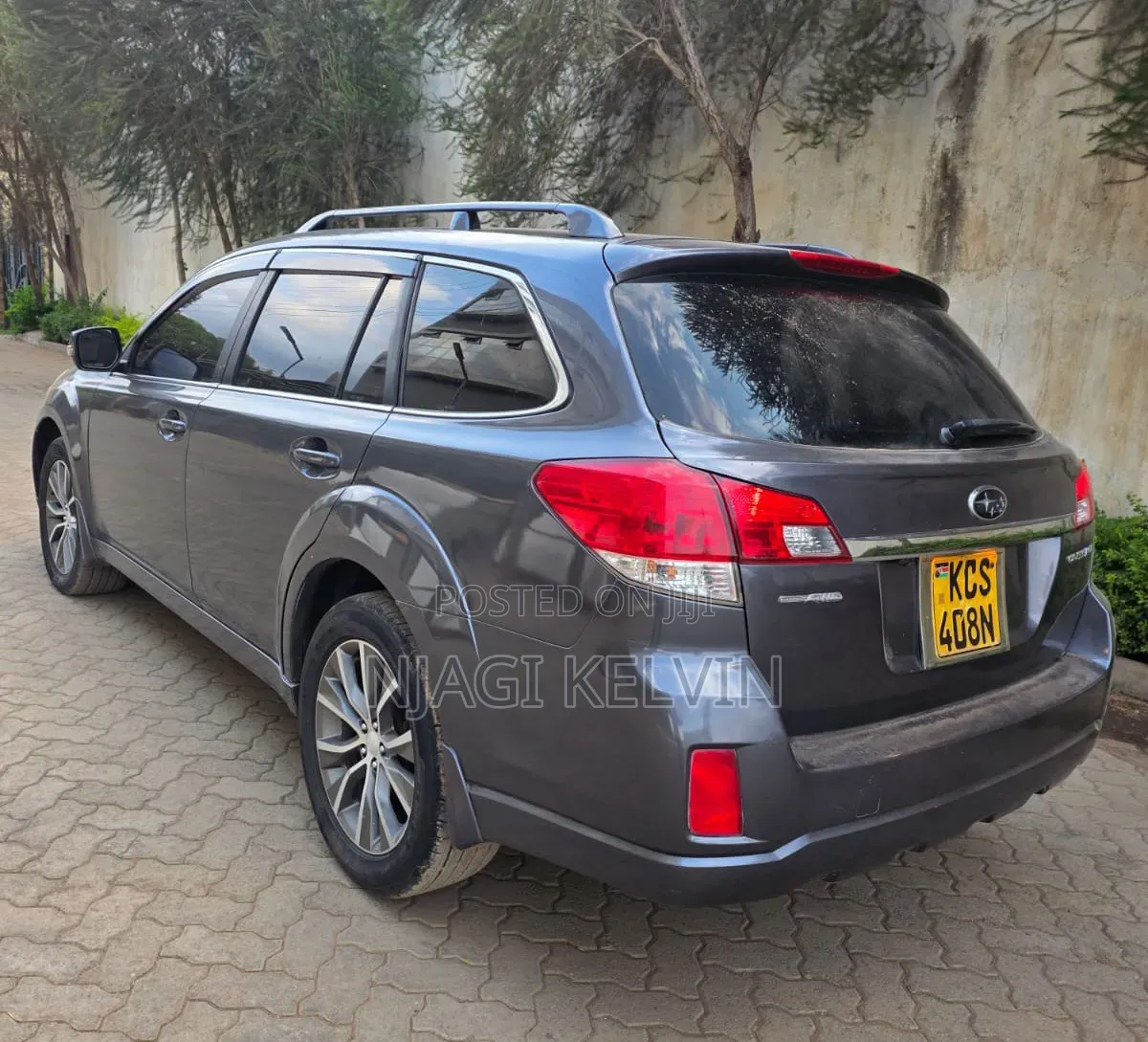 Subaru Outback 2011 Gray