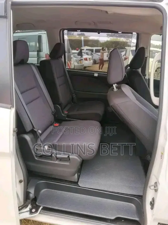 New Nissan Caravan (Urvan) 2025 White
