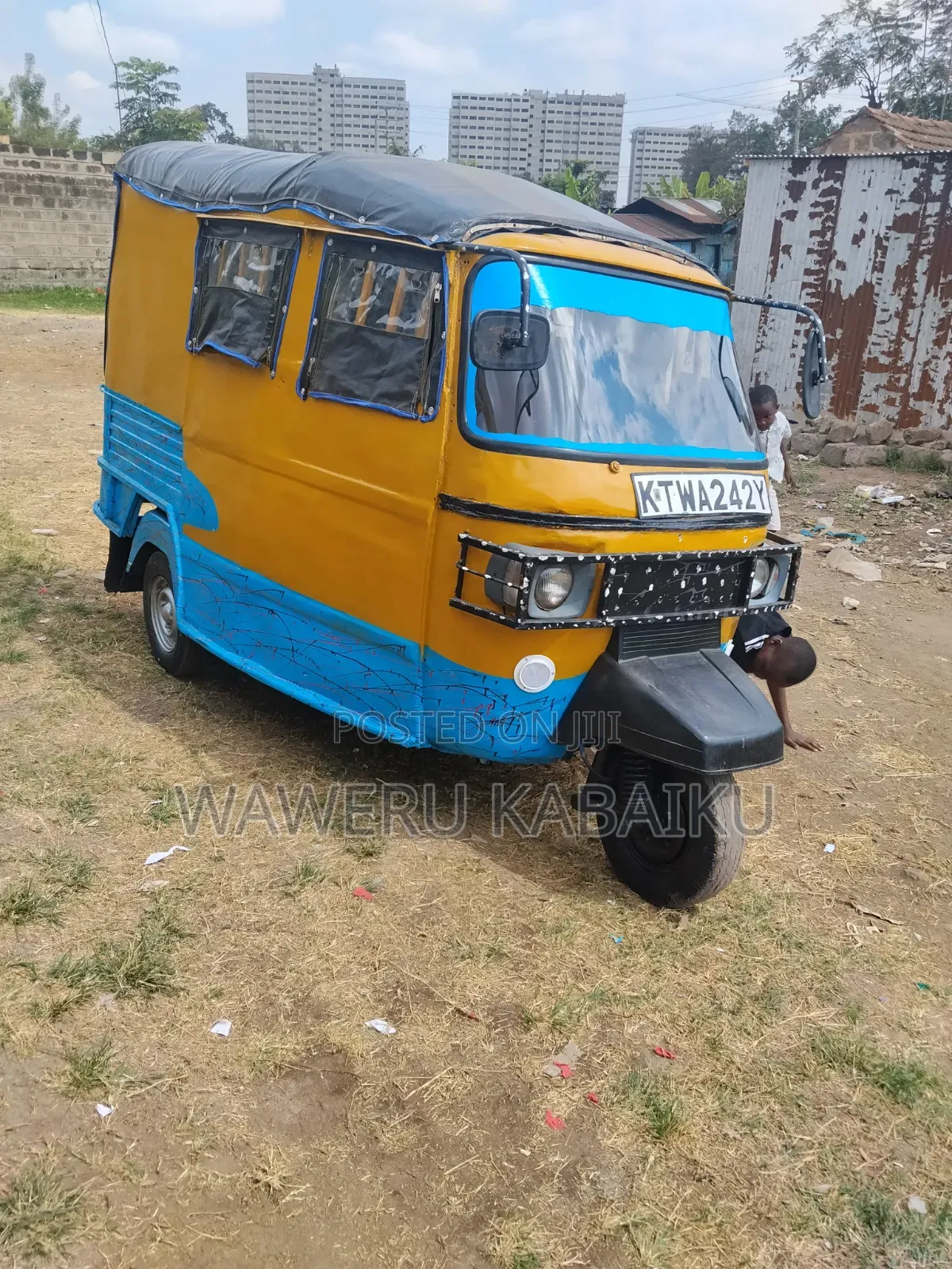 Piaggio Scooter 2022 Yellow