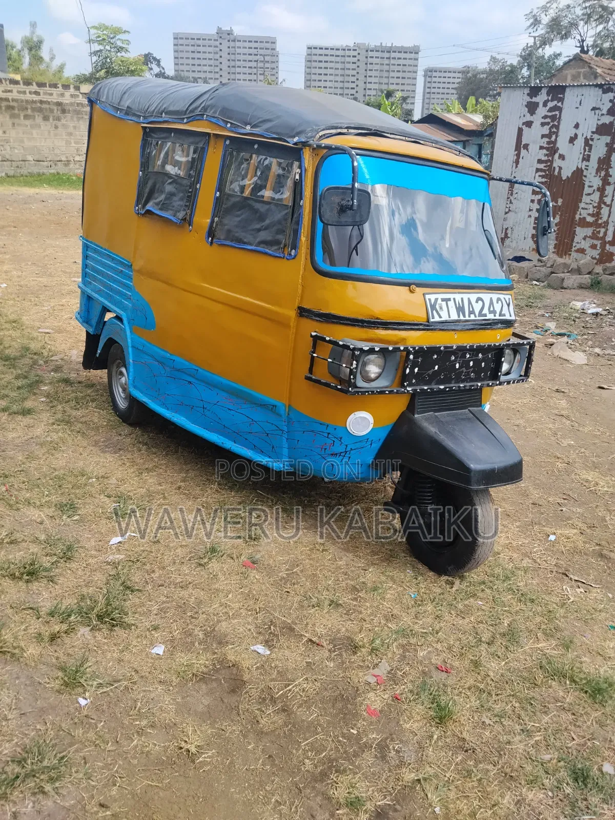 Piaggio Scooter 2022 Yellow