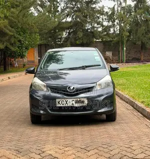 Toyota Vitz 2012 Gray