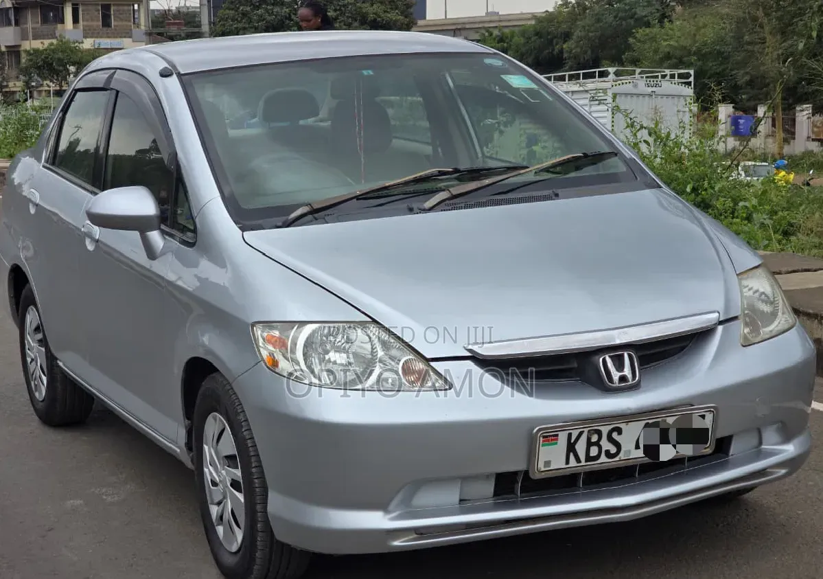 Honda Fit Aria 2006 Silver