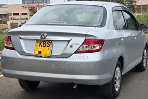 Honda Fit Aria 2006 Silver