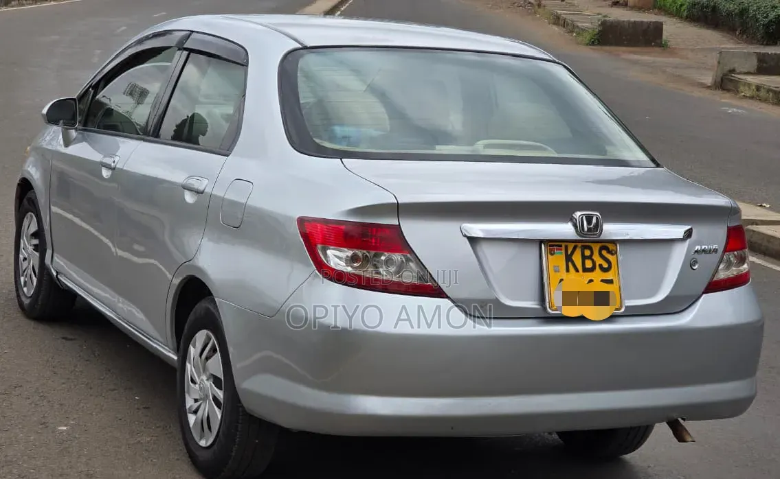 Honda Fit Aria 2006 Silver