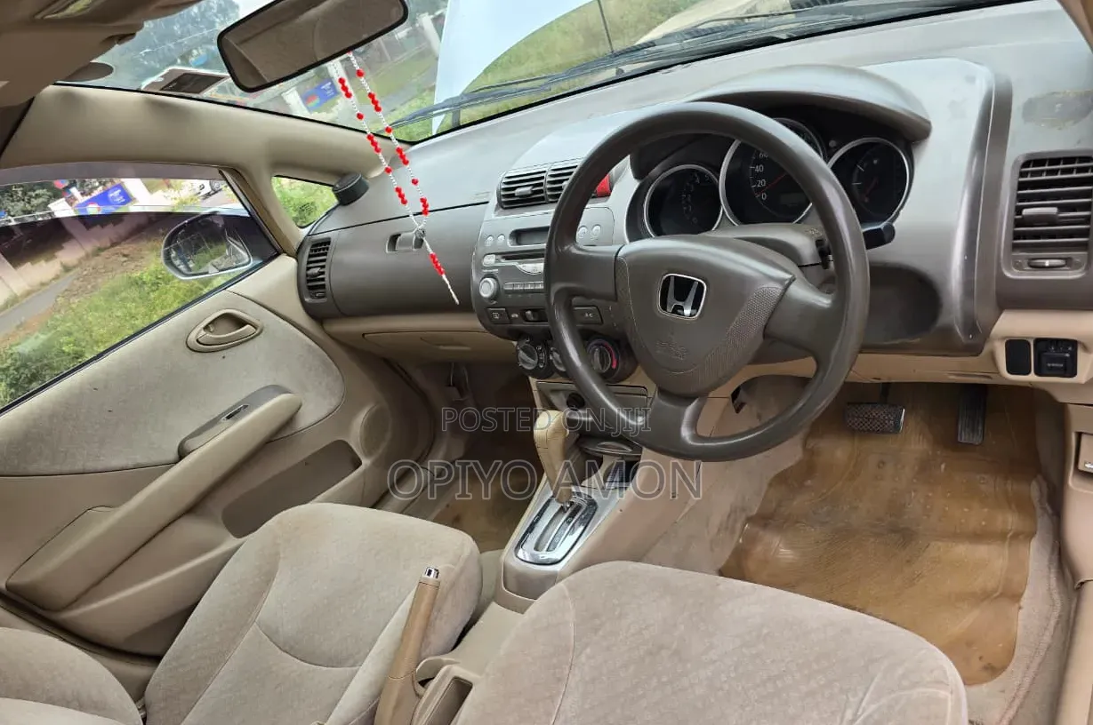 Honda Fit Aria 2006 Silver