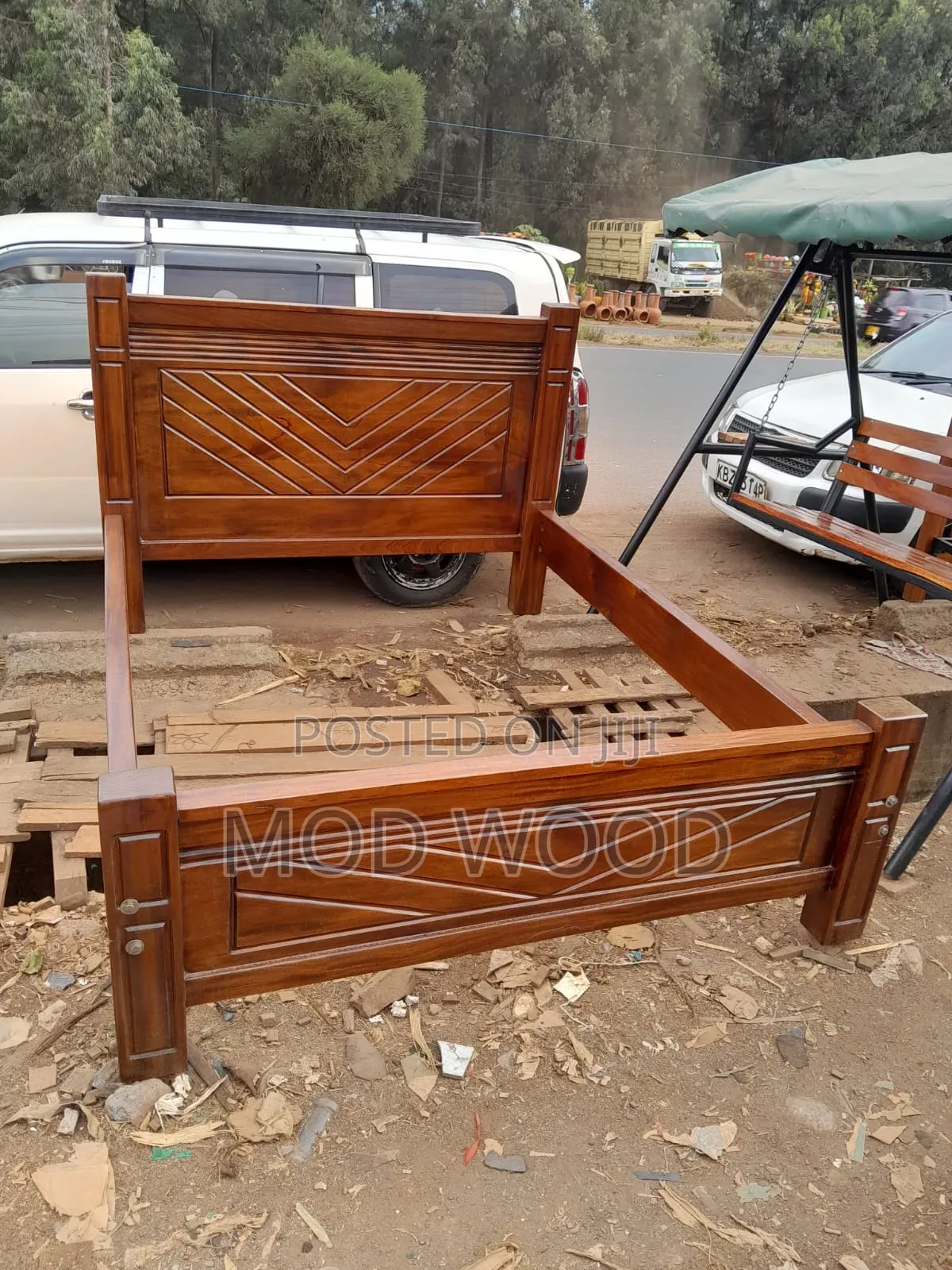 Modern Chevron 5ft by 6ft Solid Mahogany Wood Bed Frame