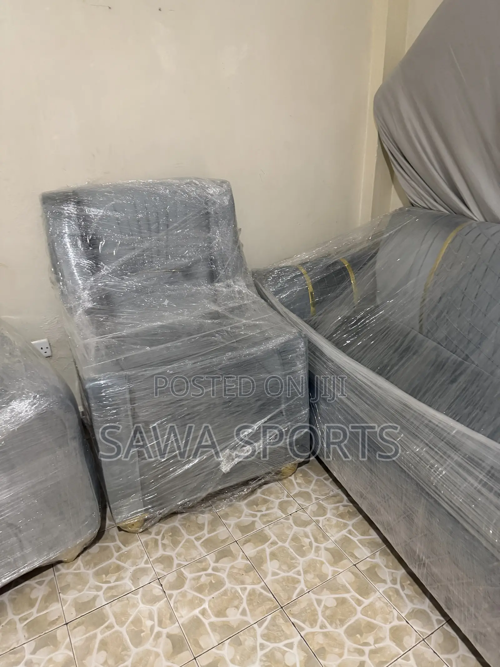 Luxury 7-Seater Sofa Set – Grey Gold | Used