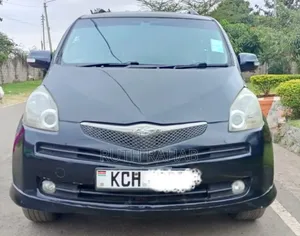 Toyota Ractis 2010 Black
