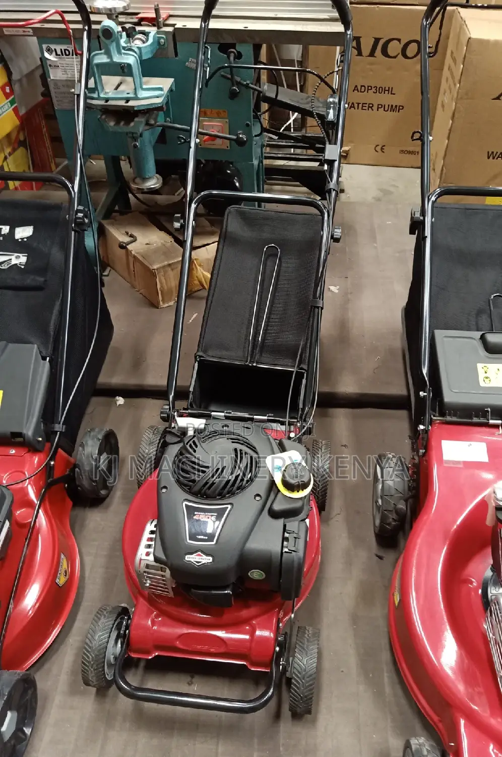 4HP Briggs & Stratton Lawn Mower For Sale