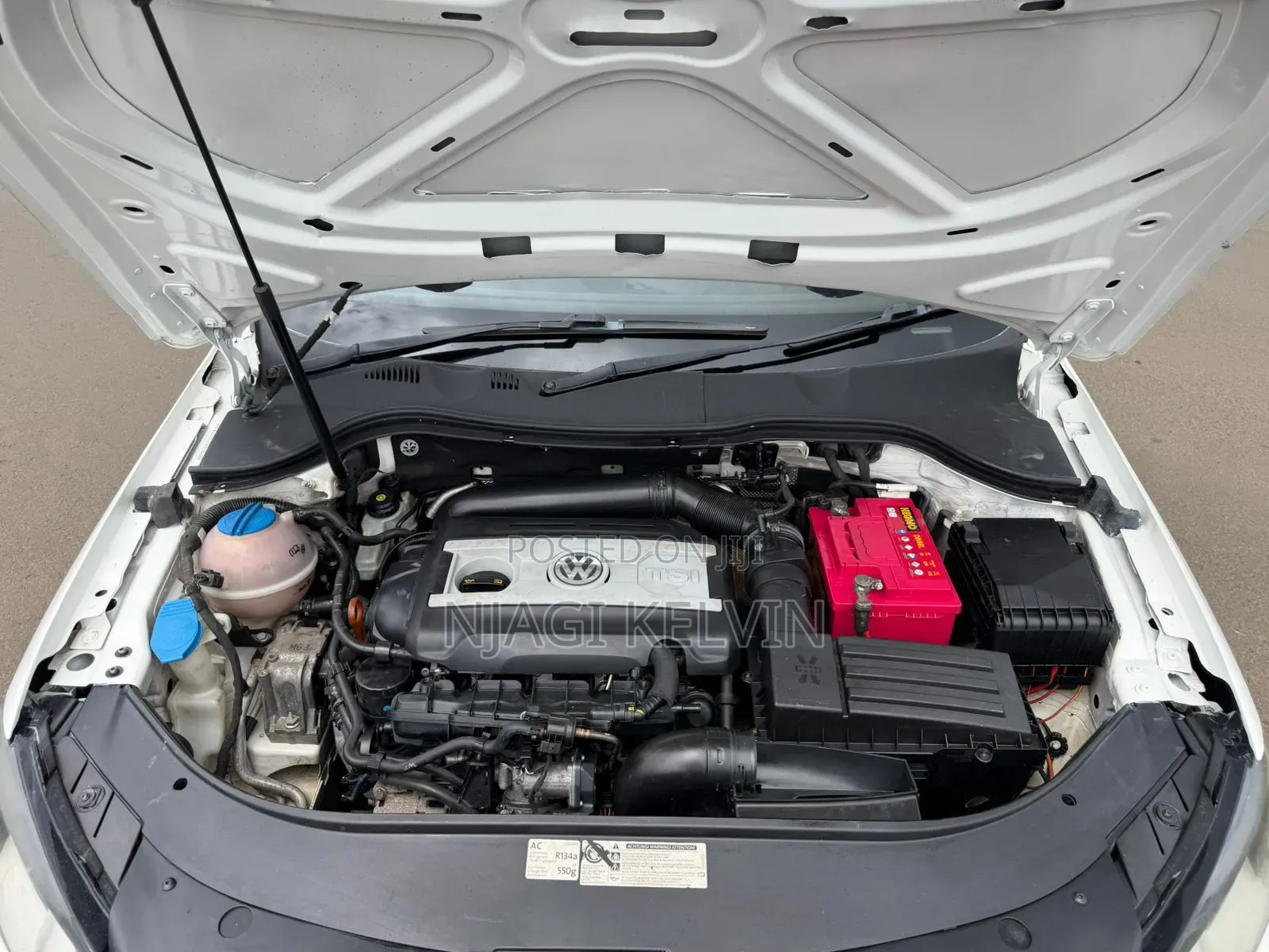Volkswagen Passat 2013 White