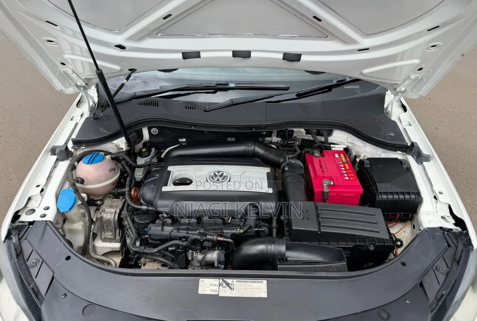 Volkswagen Passat 2013 White