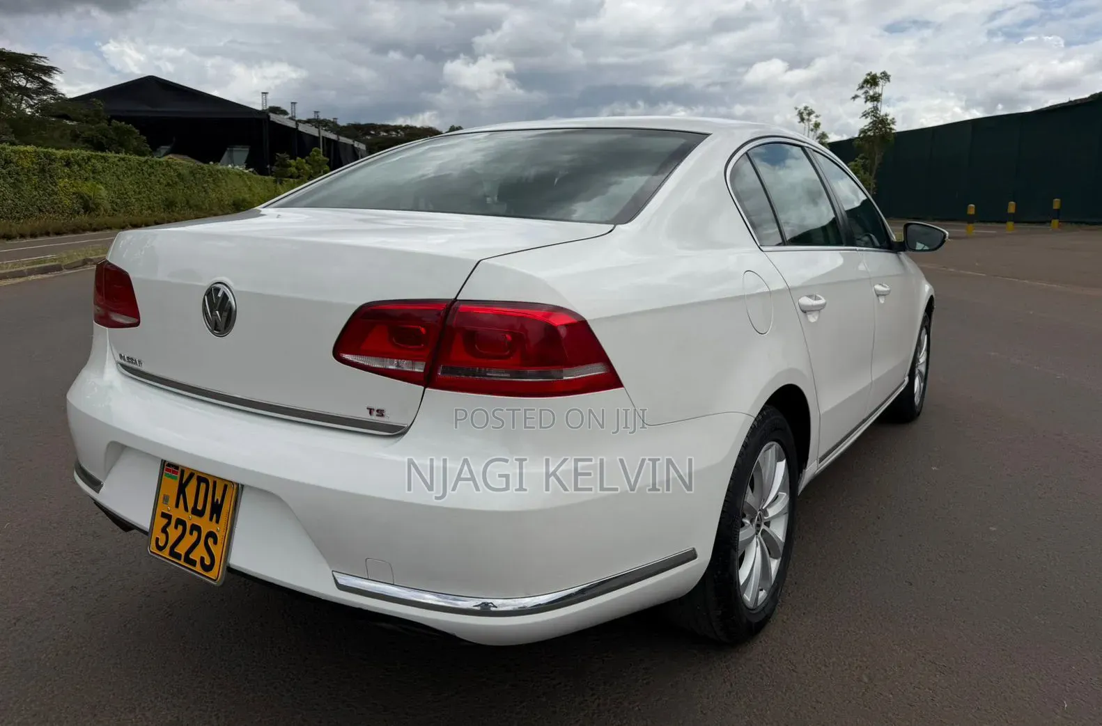 Volkswagen Passat 2013 White