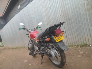 Honda CB 2021 Red