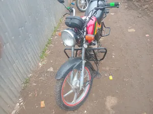 Honda CB 2021 Red