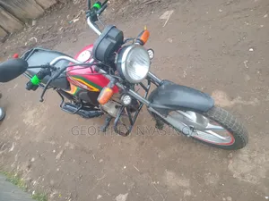 Honda CB 2021 Red