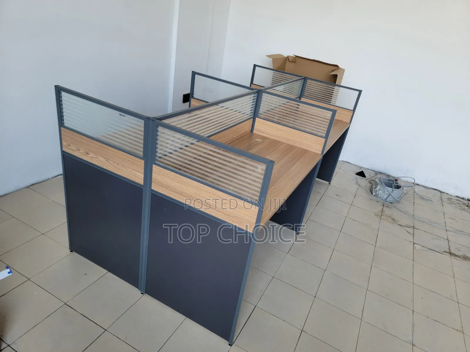 4 Way Workstations.White