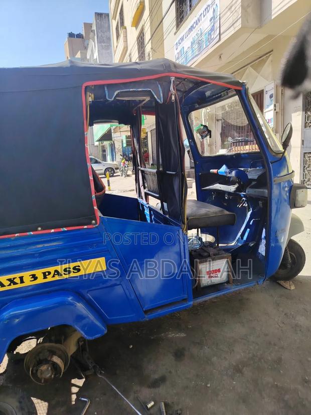 Piaggio 2020 Blue - thumbnail 4
