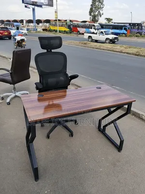 Office Table With Office Chair With Flipping Hand