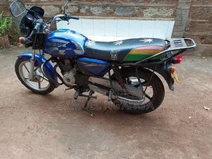 Bajaj Boxer 2014 Blue
