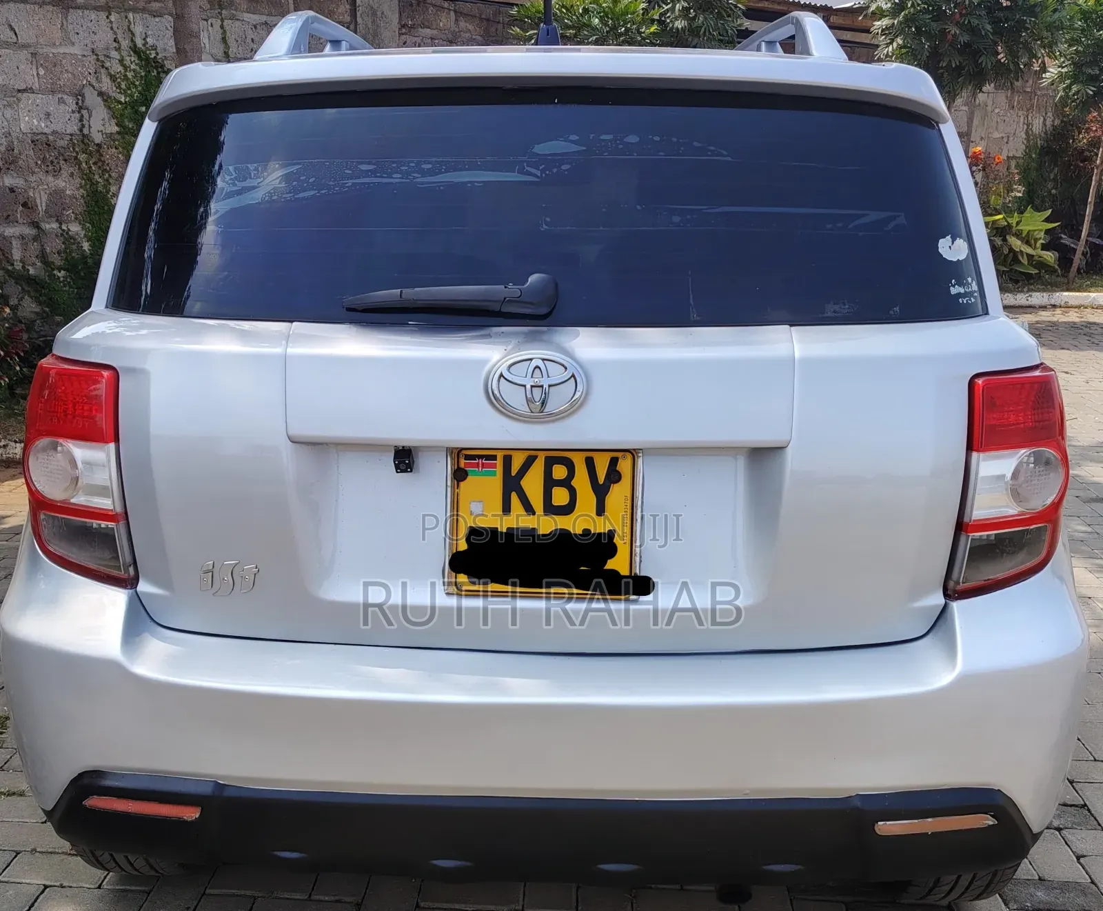 Toyota IST 2009 Silver
