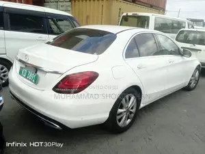 Mercedes-Benz C220 2019 Pearl