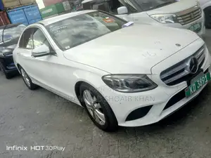 Mercedes-Benz C220 2019 Pearl