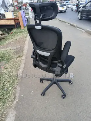 Office Chair With Flipping Hand and Headrest