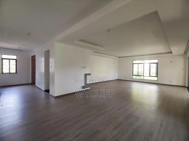 5bdrm Mansion in Hardy for sale - thumbnail 6
