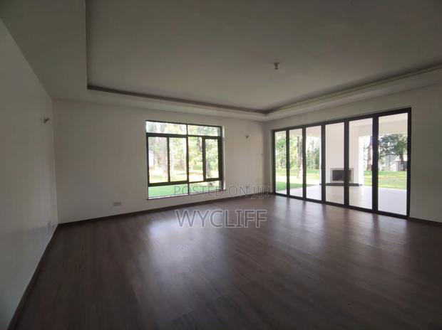 5bdrm Mansion in Hardy for sale - thumbnail 7