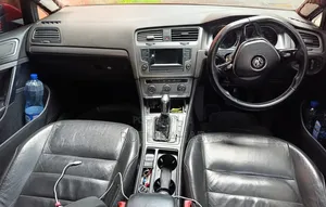 Volkswagen Golf 2015 Red