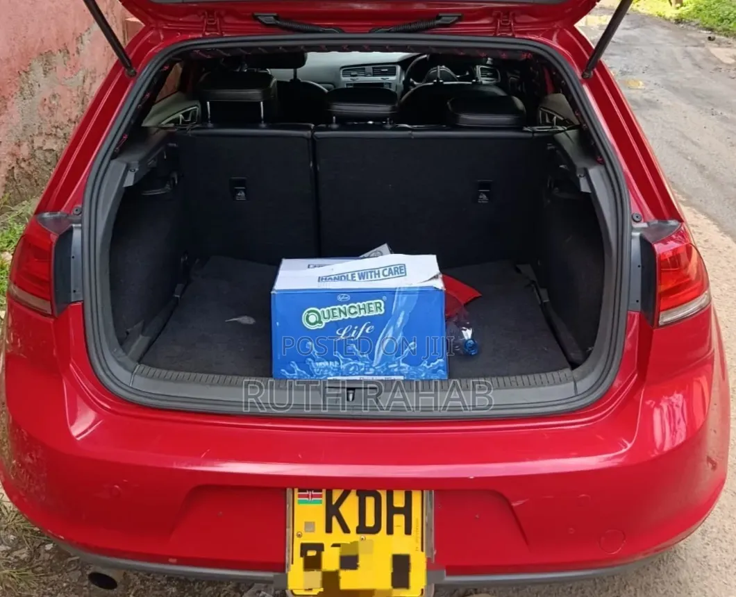 Volkswagen Golf 2015 Red