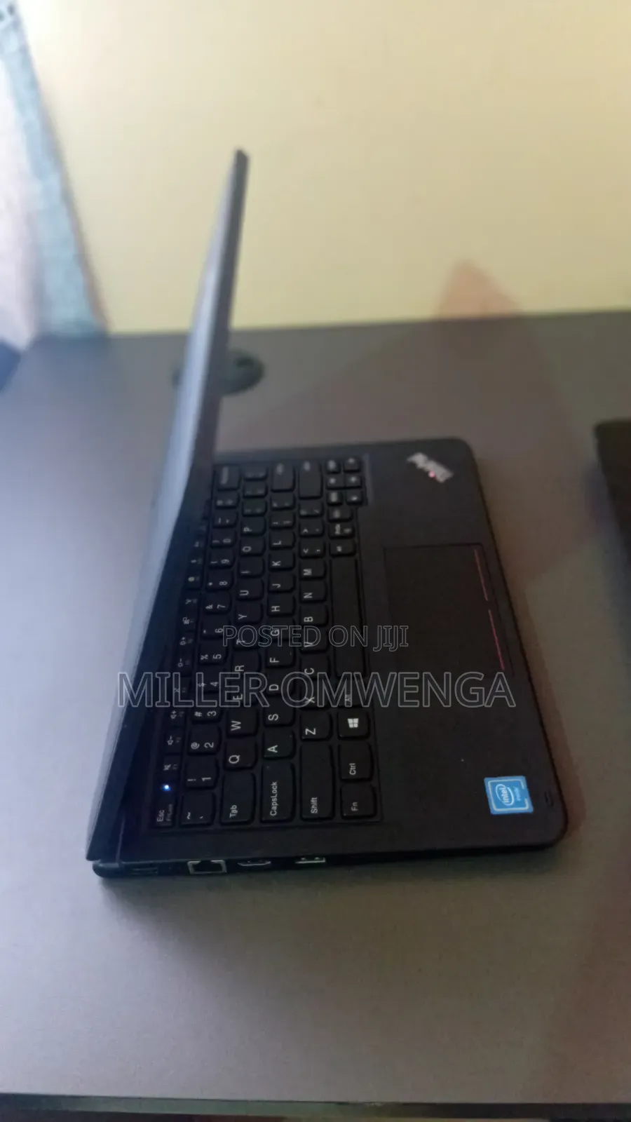 Laptop Lenovo Yoga 11e 4GB Intel Celeron SSD 128GB