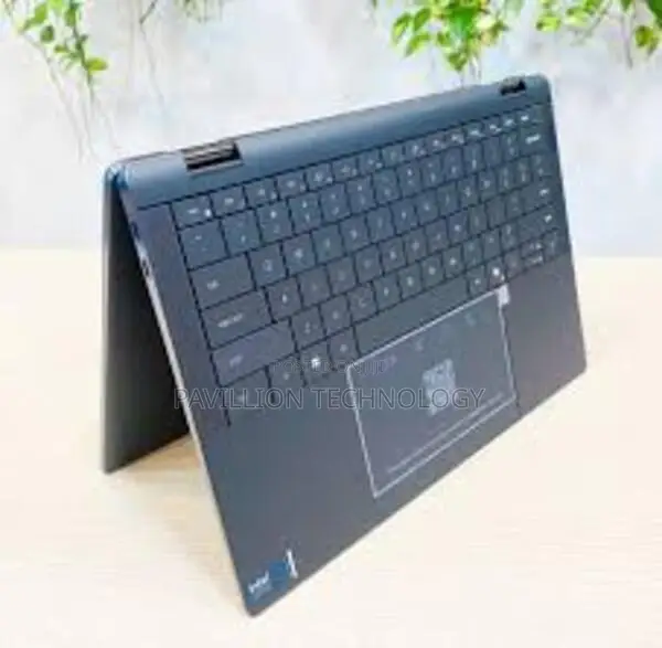 Laptop Dell Latitude 9450 2-in-1 16GB Intel Core Ultra 7 SSD 512GB