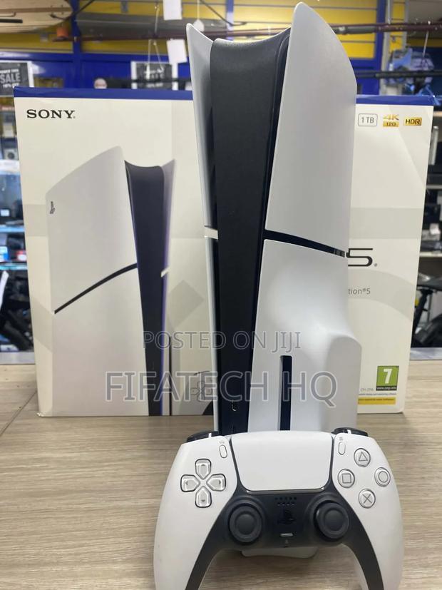 Sony Playstation 5 Slim – 1tb + 2 Controllers
