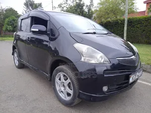 Toyota Ractis 2009 Black