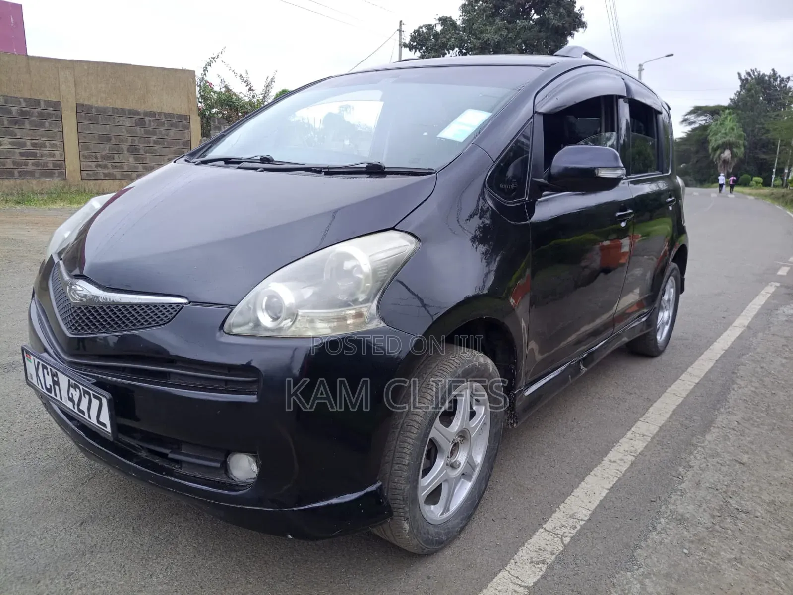 Toyota Ractis 2009 Black