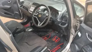 Honda Fit 2010 Gold