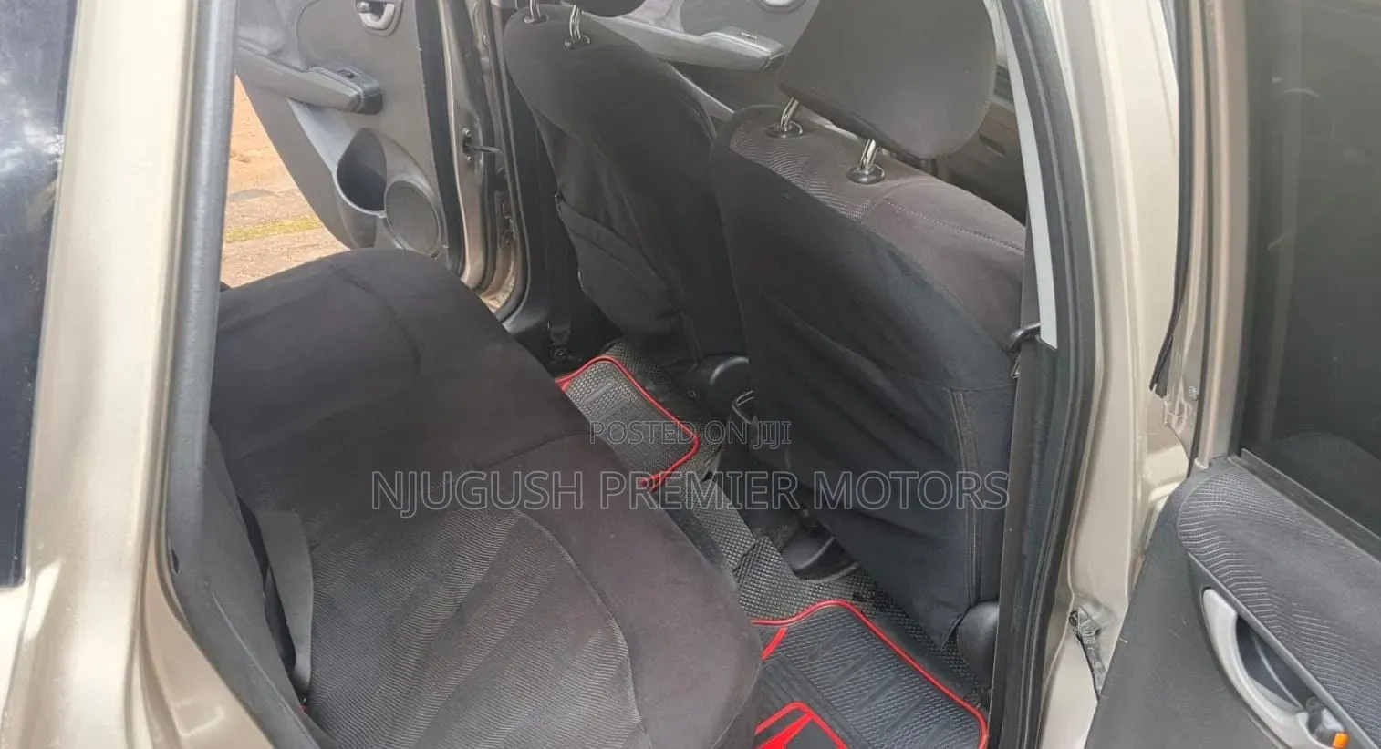 Honda Fit 2010 Gold