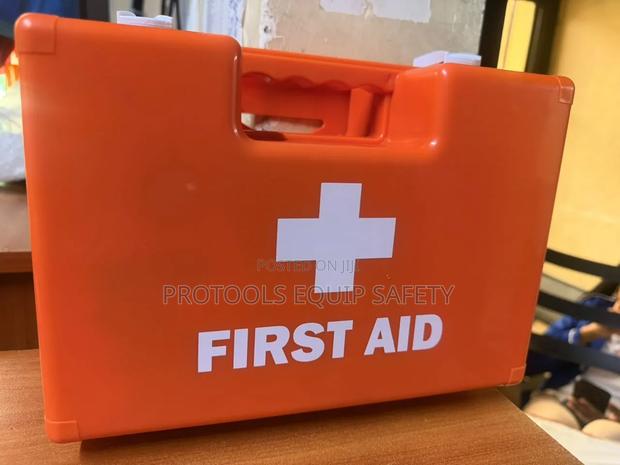 Standard Workplace First Aid Kit - thumbnail 2
