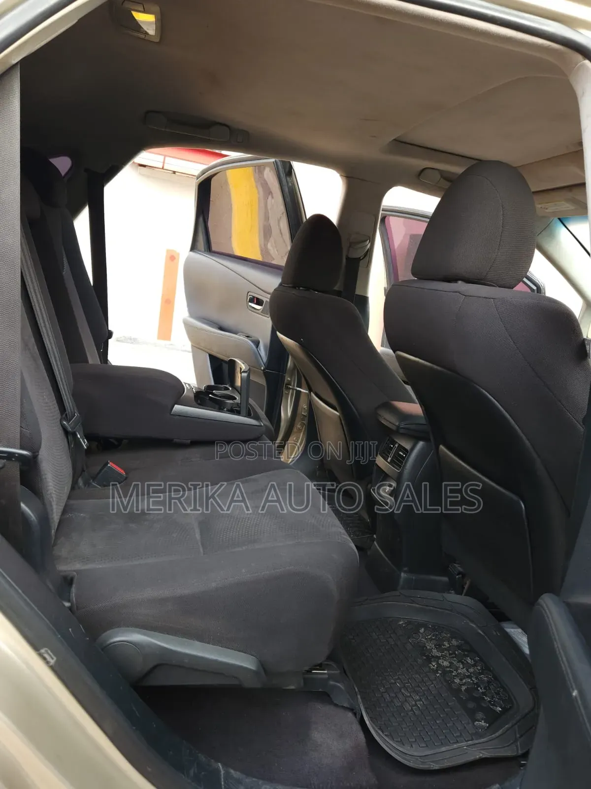 Lexus RX 2011 Gold