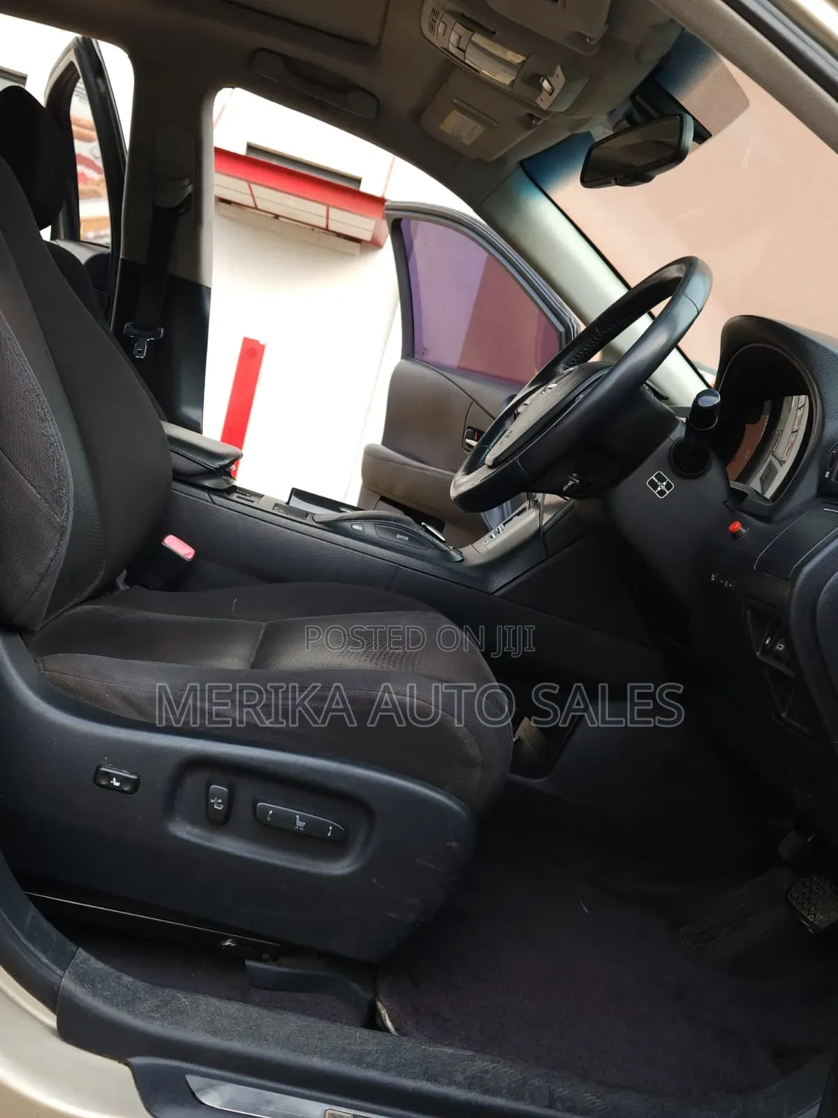 Lexus RX 2011 Gold