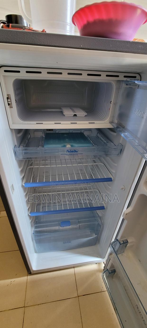 Refrigerator - thumbnail 2