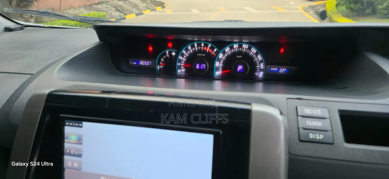 Toyota Noah 2011 Silver